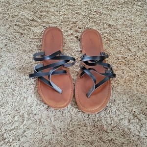 Universal Thread Black Strappy Sandals
